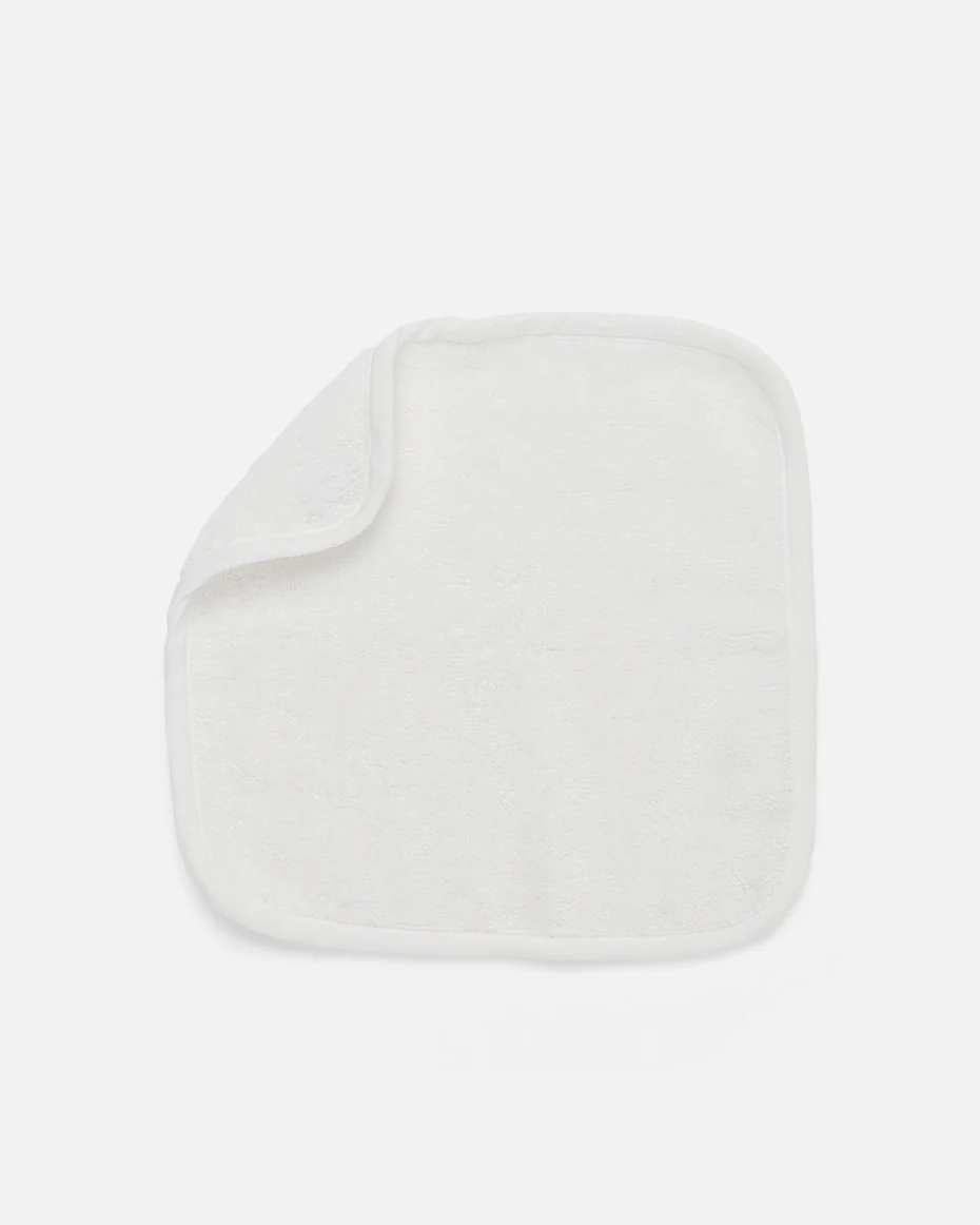 247-the-hooded-towel-2-washcloth-set-11.webp The Hooded Towel + 2 Washcloth Set