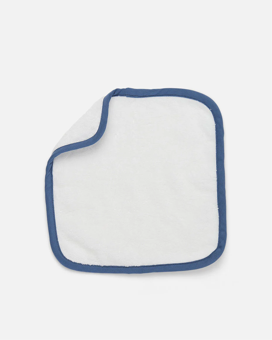 247-the-hooded-towel-2-washcloth-set-25.webp The Hooded Towel + 2 Washcloth Set