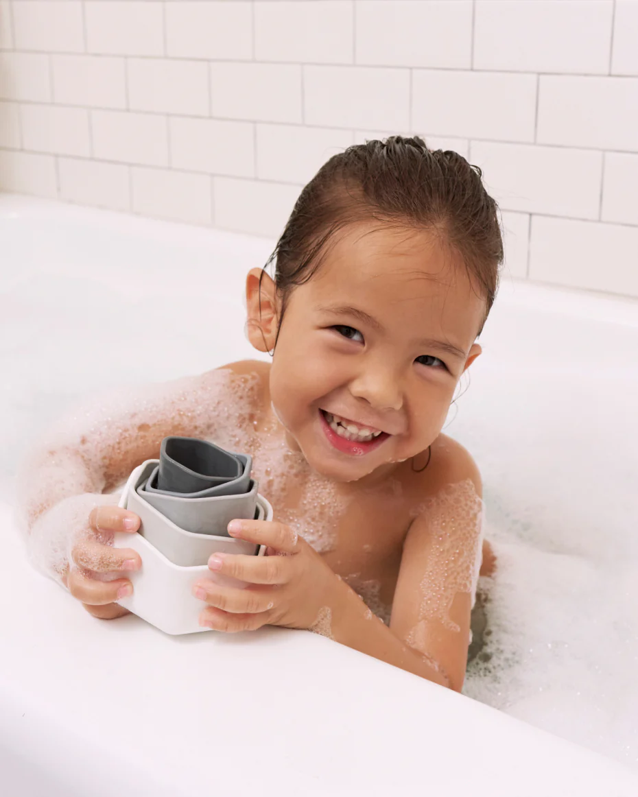 252-bathtime-fun-25.webp Bathtime Fun