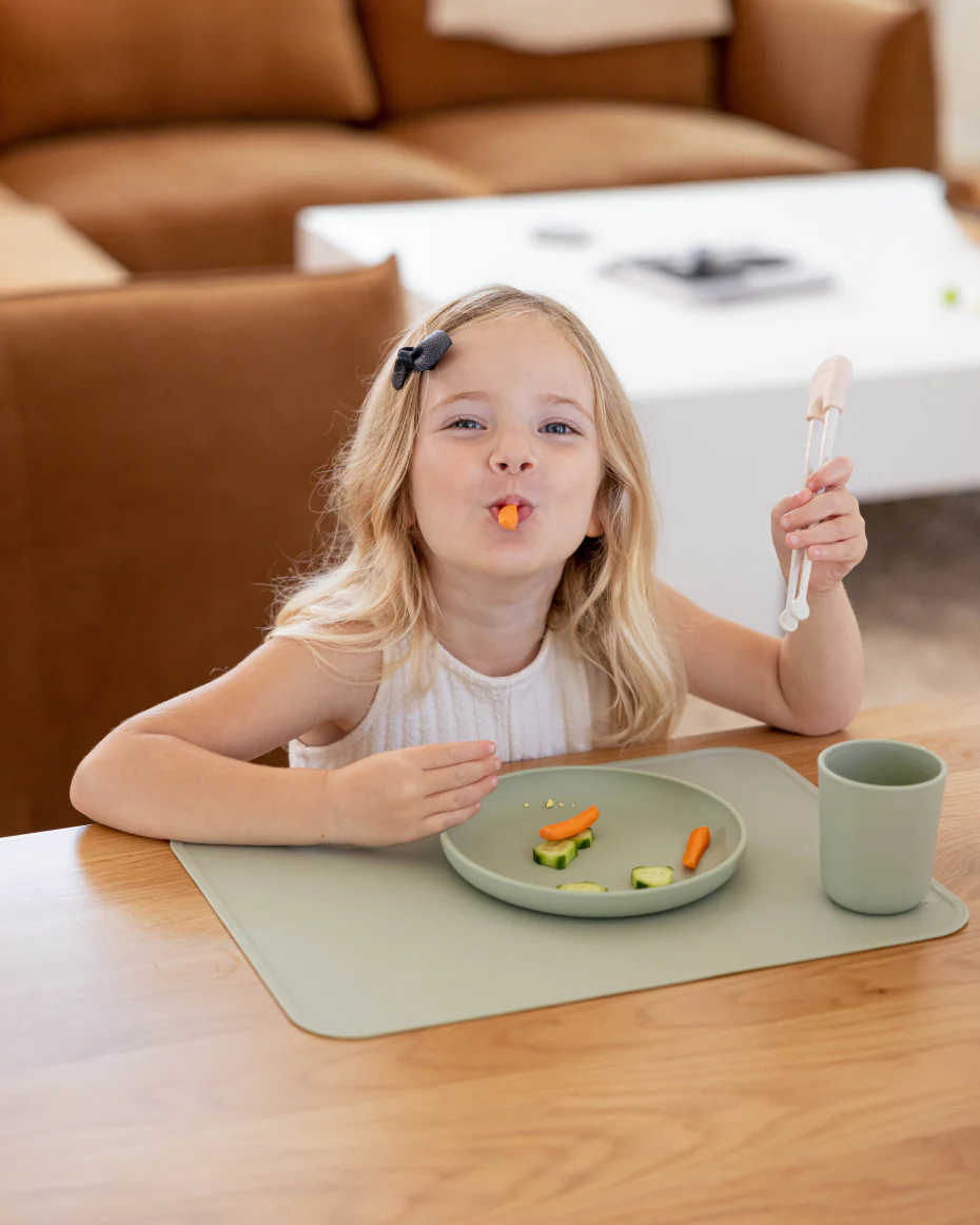 343-chopsticks-14.webp Chopsticks